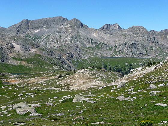 Peaks at the head of the Cross Creek Valley 